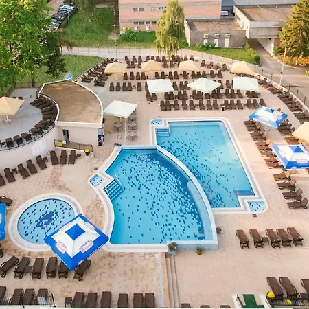ביילה פליקס Hotel Poienita מראה חיצוני תמונה